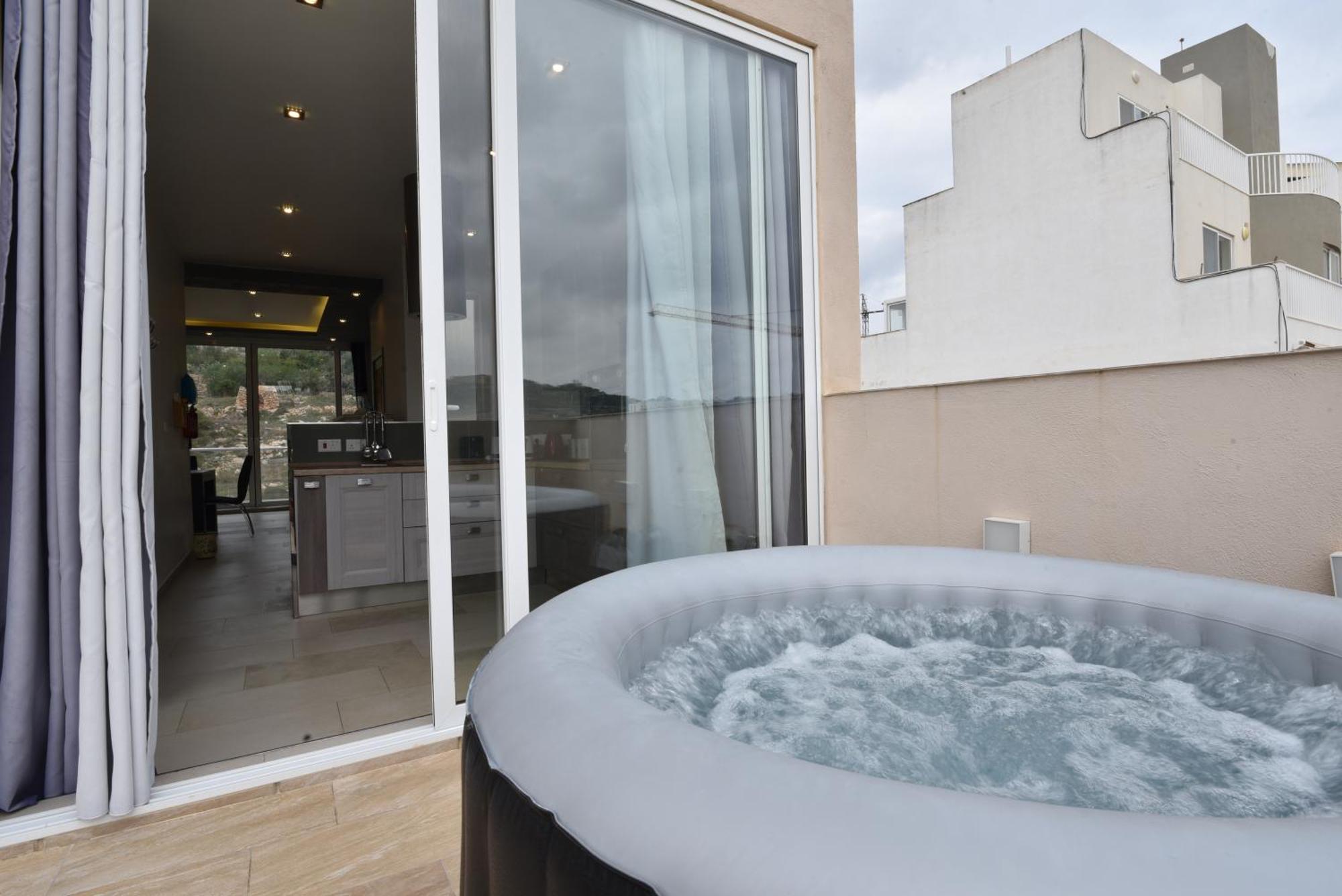 Hillview Duplex Penthouse Daire St. Paul's Bay Dış mekan fotoğraf
