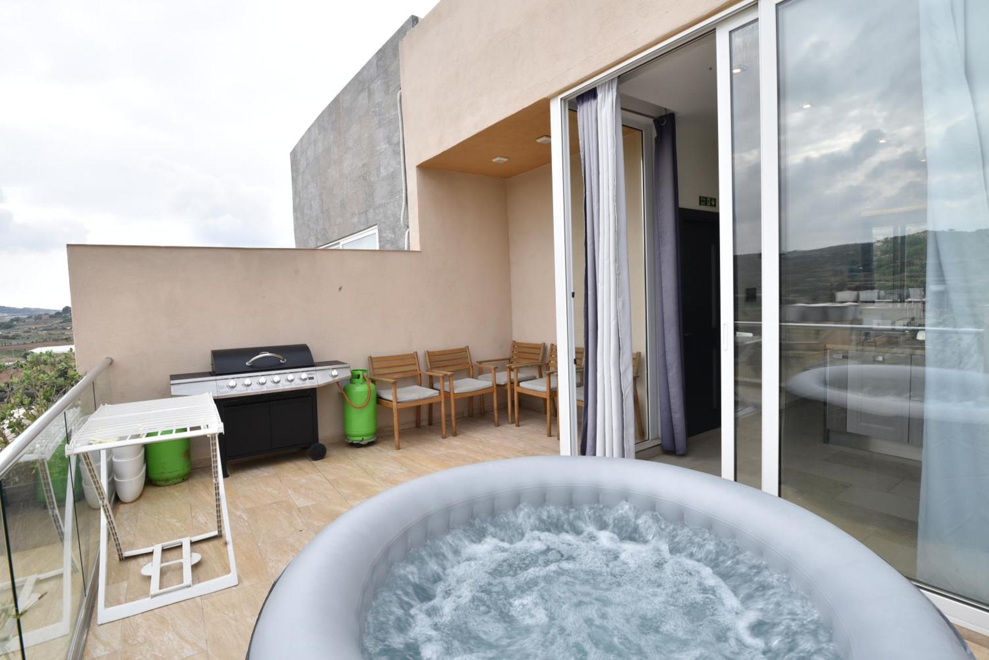 Hillview Duplex Penthouse Daire St. Paul's Bay Dış mekan fotoğraf